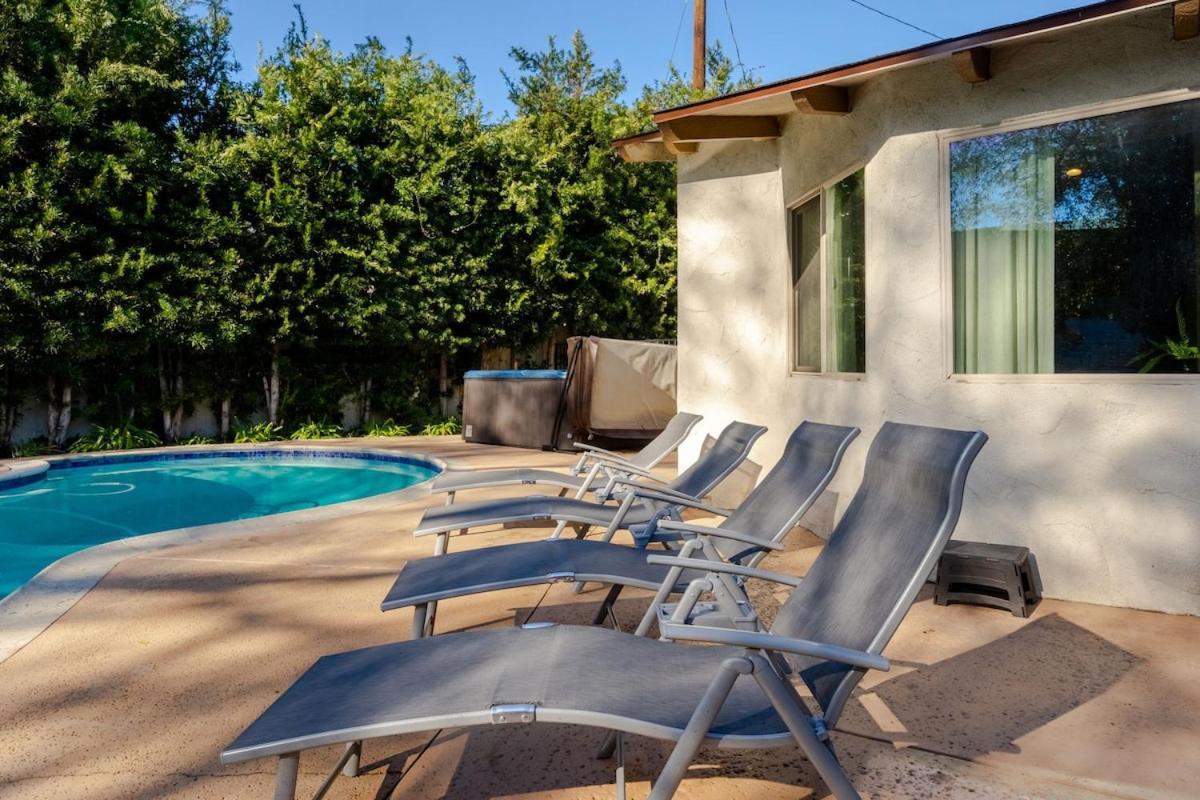 Holiday home 5 Mins From Universal With Heated Pool, Spa, Golf & Pong *