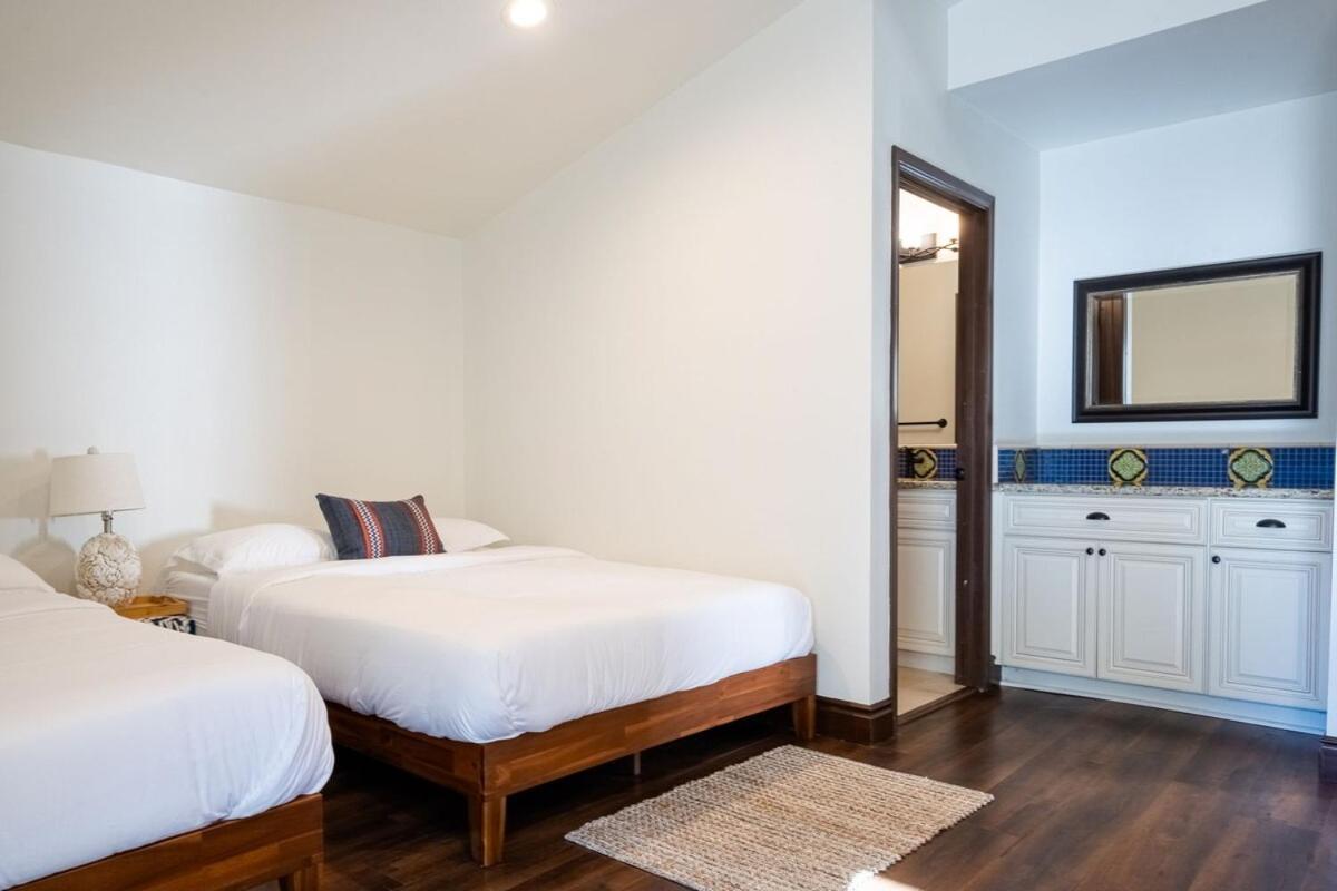 5 Mins From Universal With Heated Pool, Spa, Golf & Pong *